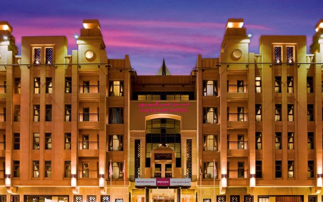 Отель Mercure Gold Hotel Al Mina Road Dubai ОАЭ, Дубай - 2 отзыва об отеле, цены и фото номеров - забронировать отель Mercure Gold Hotel Al Mina Road Dubai онлайн вид на фасад