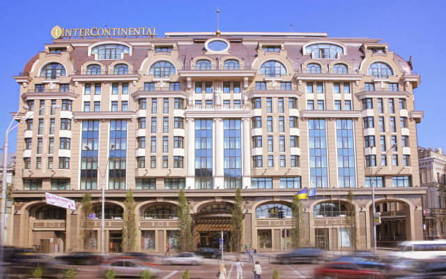 Гостиница InterContinental Kyiv вид на фасад