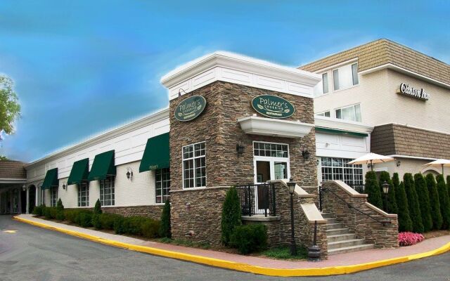 Clinton Inn Hotel & Event Center 0