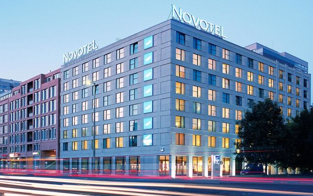 Отель Novotel Berlin Mitte