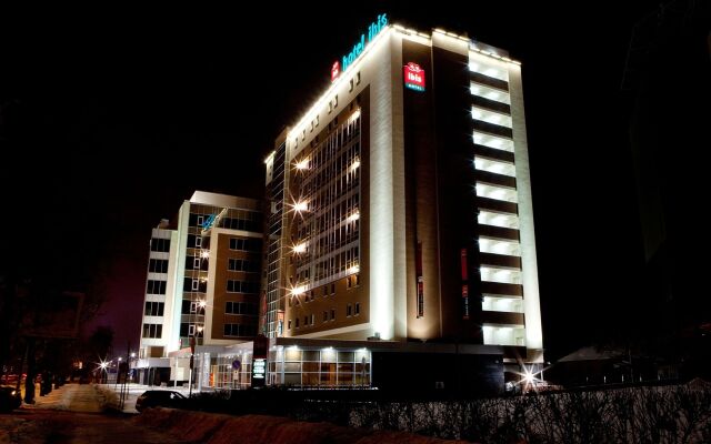 Гостиница IBIS Самара популярное изображение