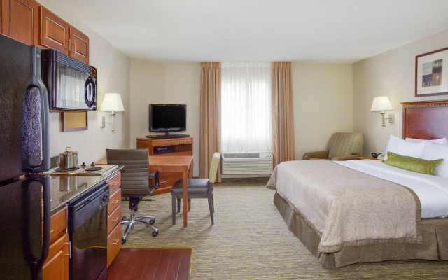 Candlewood Suites Virginia Beach Town Center by IHG