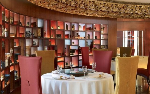 Shangri La Hotel Dubai 2