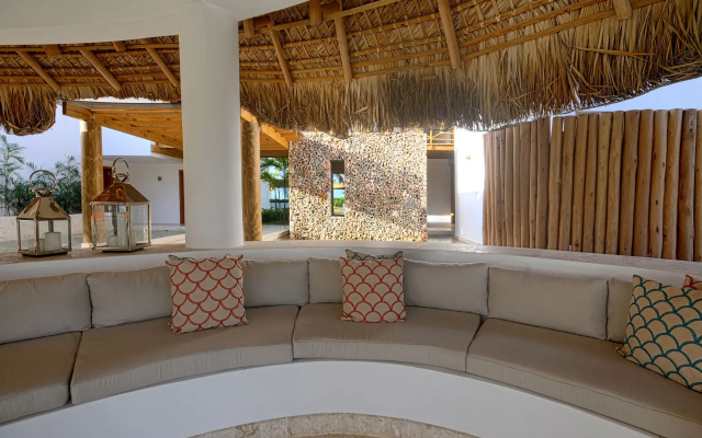 Cayuco 9 by RedAwning