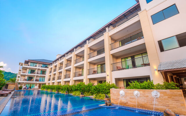 The Windmill Phuket Hotel бассейн