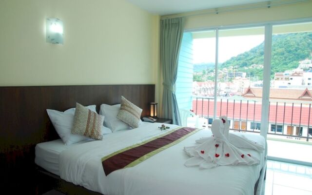Отель Patong Palm Guesthouse комната для гостей