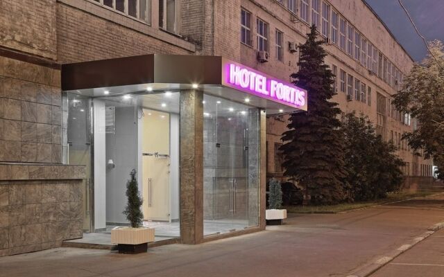 Гостиница Фортис фасад