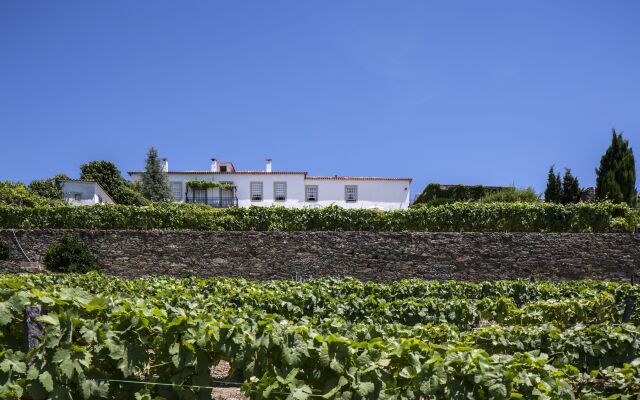 Отель Casa De Casal De Loivos вид на фасад