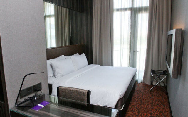 Aqueen Hotel Paya Lebar 2