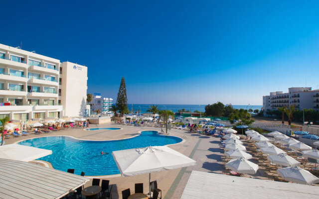 Odessa Beach Hotel 1