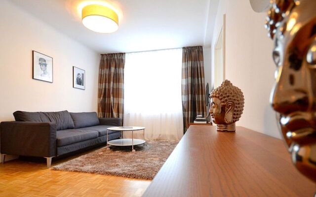 Апартаменты Vienna Residence Timeless Apartment With Viennese Charme for up to 2 People Вена комната для гостей