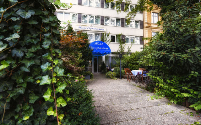 Hotel Nymphenburg City вход в здание