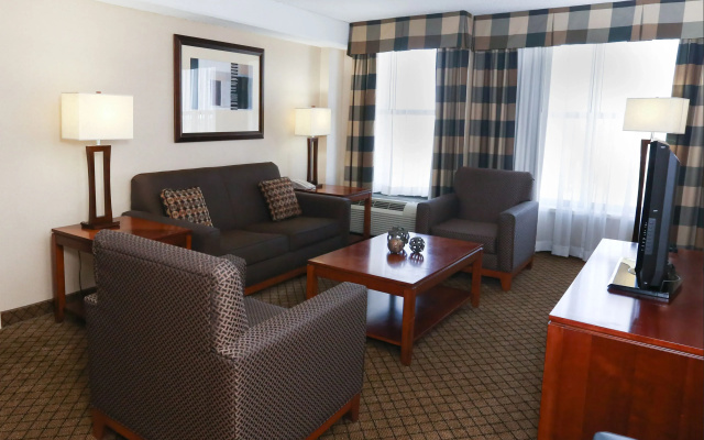 DoubleTree by Hilton Dayton Fairborn