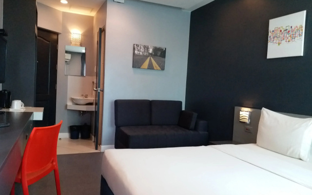 Leez Inn Malate