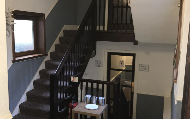 Lost Guest House - Aberdeen