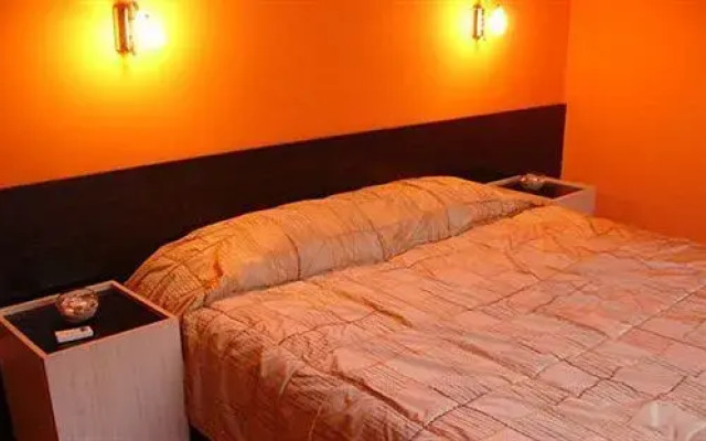 Отель Vip Apart Sofia комната для гостей