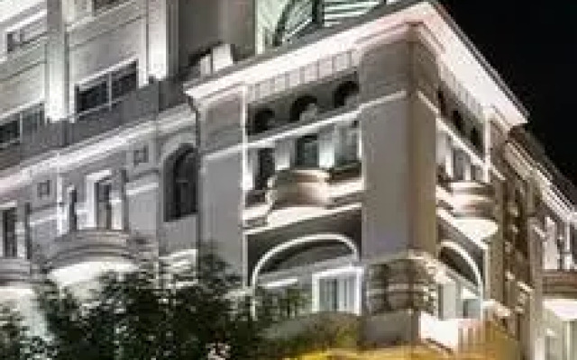 Superior One Boutique Hotel вид на фасад