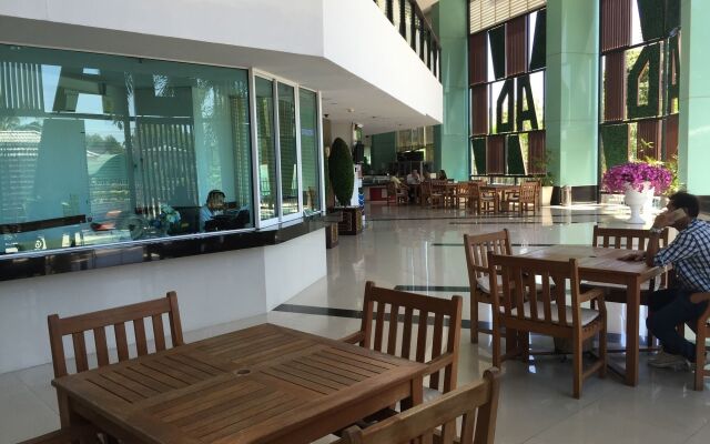 Evergreen Pattaya Serviced Residences  0