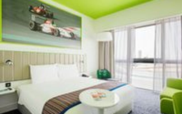 Park Inn by Radisson Dubai Motor City 1