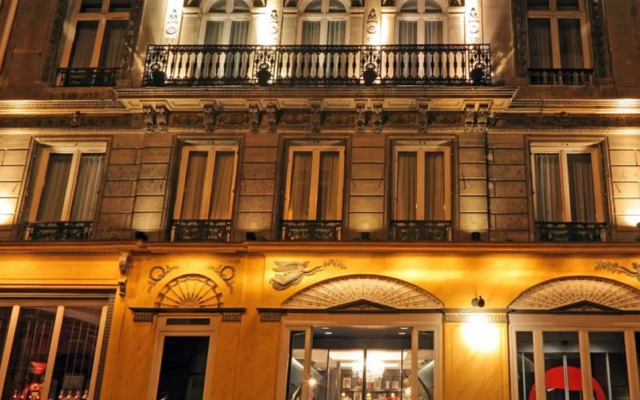 New Hotel Roblin La Madeleine вид на фасад