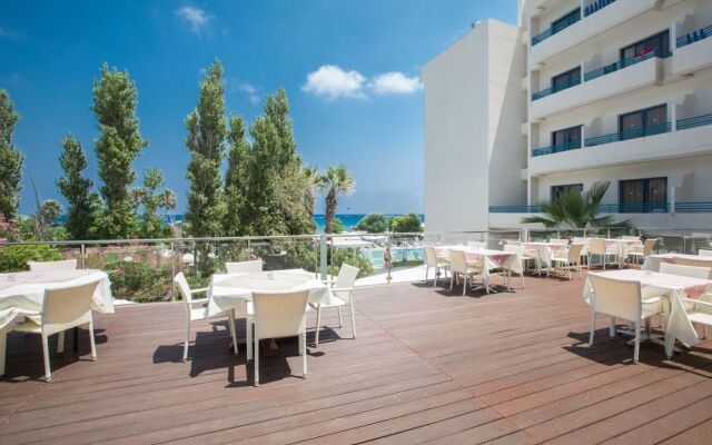 Iliada Beach Hotel 1