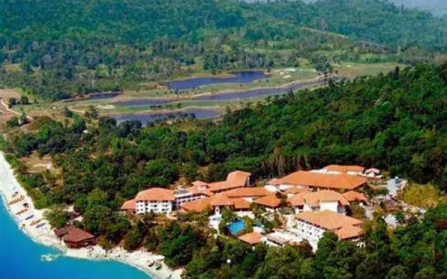 Swiss Garden Beach Resort Damai Laut Lumut Malaysia Zenhotels Swiss Garden Beach Resort Damai Laut