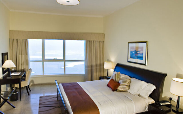 Dubai Marriott Harbour Hotel & Suites 1
