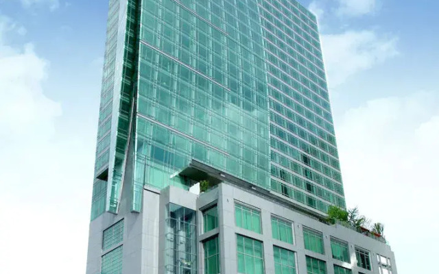 Eastin Grand Hotel Sathorn вид на фасад