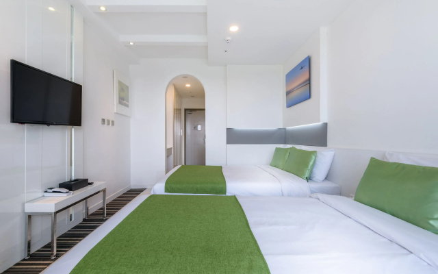 Aimi Jeju Beach Hotel Hamdeok W