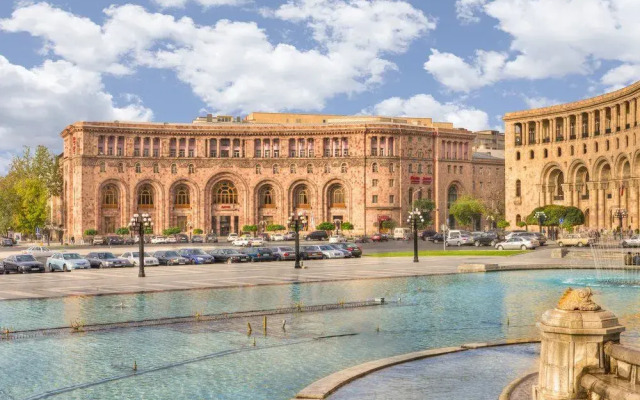 Marriott Armenia Hotel Yerevan популярное изображение
