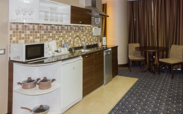 Отель Staybridge Suites Baku 0