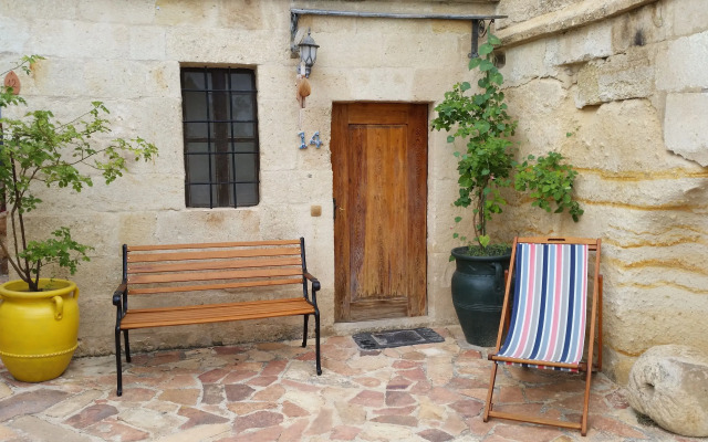 4ODA Cave House Boutique Hotel вид на фасад
