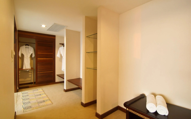Champasak Grand Hotel