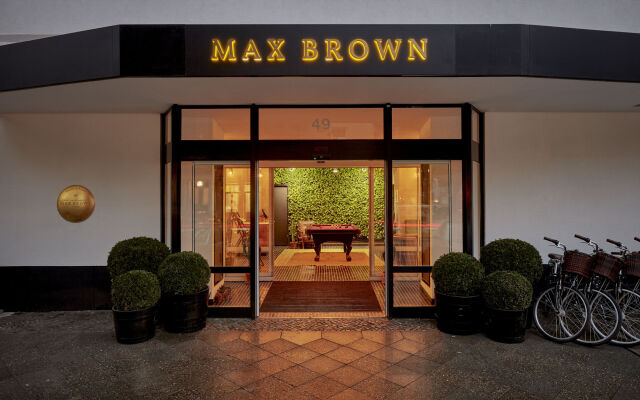 Max Brown Kudamm 0