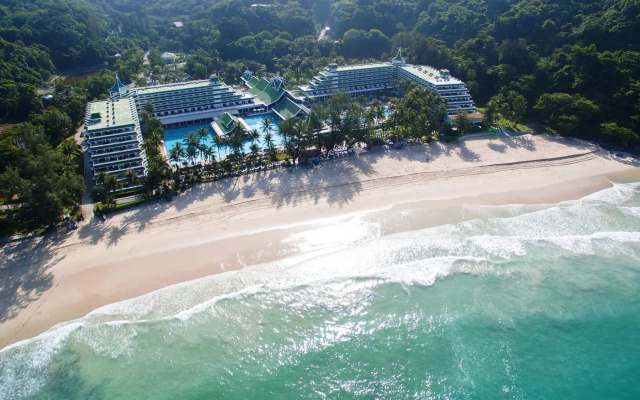 Отель Le Meridien Phuket Beach Resort популярное изображение