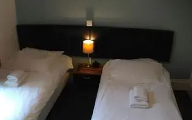 Отель Russell Guest House популярное изображение