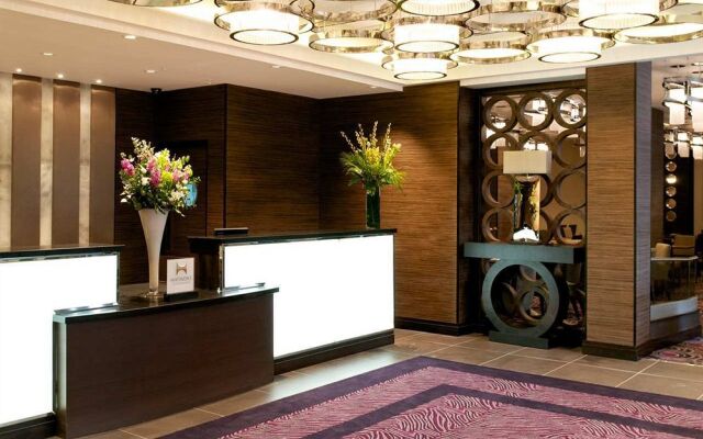 DoubleTree by Hilton London Victoria 1