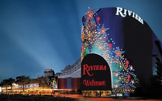 Отель Riviera Hotel & Casino США, Лас-Вегас - 8 отзывов об отеле, цены и фото номеров - забронировать отель Riviera Hotel & Casino онлайн вид на фасад