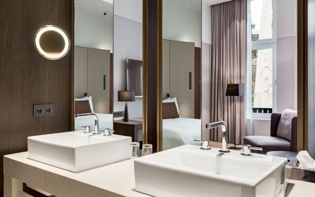 NH Collection Amsterdam Grand Hotel Krasnapolsky 0