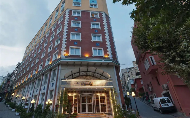Aziyade Hotel вид на фасад