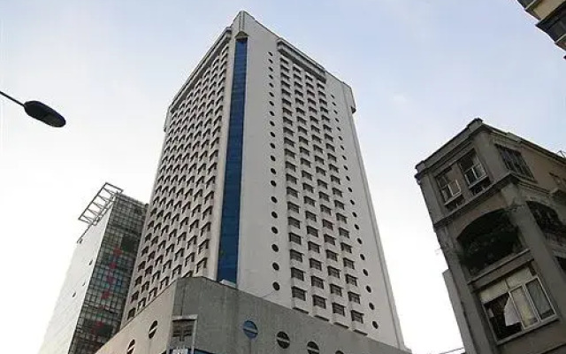 Furama Hotel Guangzhou вид на фасад