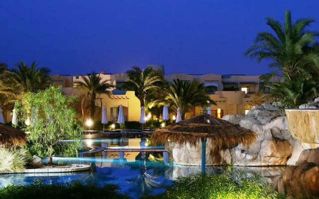 Отель Bayview Taba Heights Resort вид на фасад
