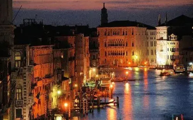 Отель Palazzo Bembo Италия, Венеция - отзывы, цены и фото номеров - забронировать отель Palazzo Bembo онлайн вид на фасад