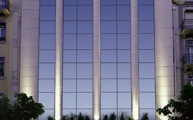 Masa Hotel Almirante вид на фасад