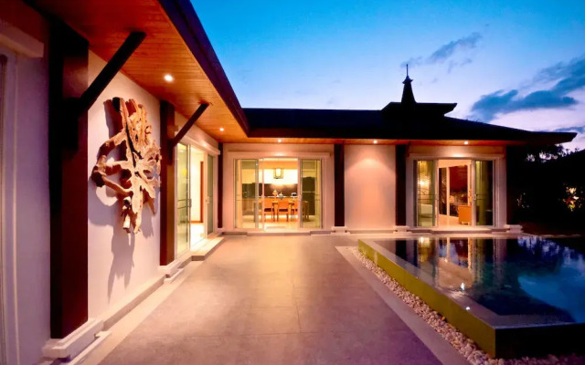 Отель The Kiri Villas Resort открытый бассейн