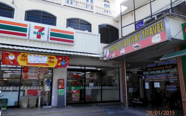 Отель Ban Patong Residence экстерьер