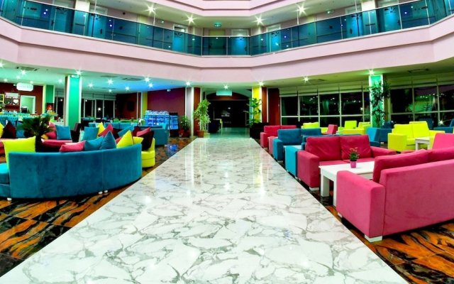 Отель Ramada Resort Side 2
