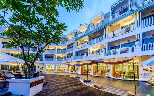 Andaman Seaview Hotel вид на фасад
