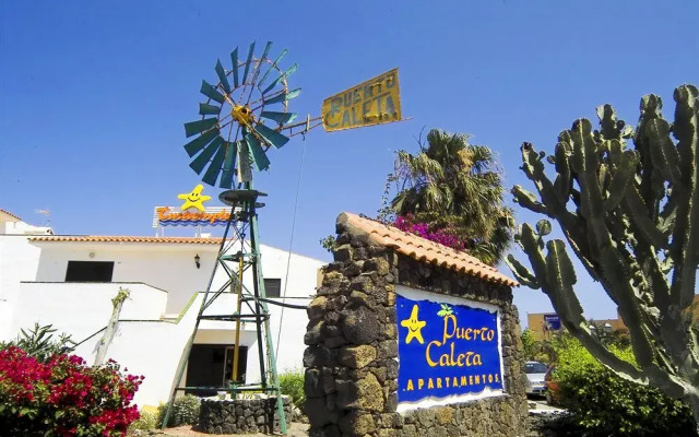 Отель Puerto Caleta вид на фасад
