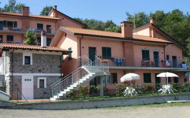Отель Lunezia Resort Аулла вид на фасад